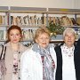 Dcery, snacha a vnučky Jiřího Trnky v radotínské knihovně