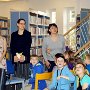 Dcery, snacha a vnučky Jiřího Trnky v radotínské knihovně